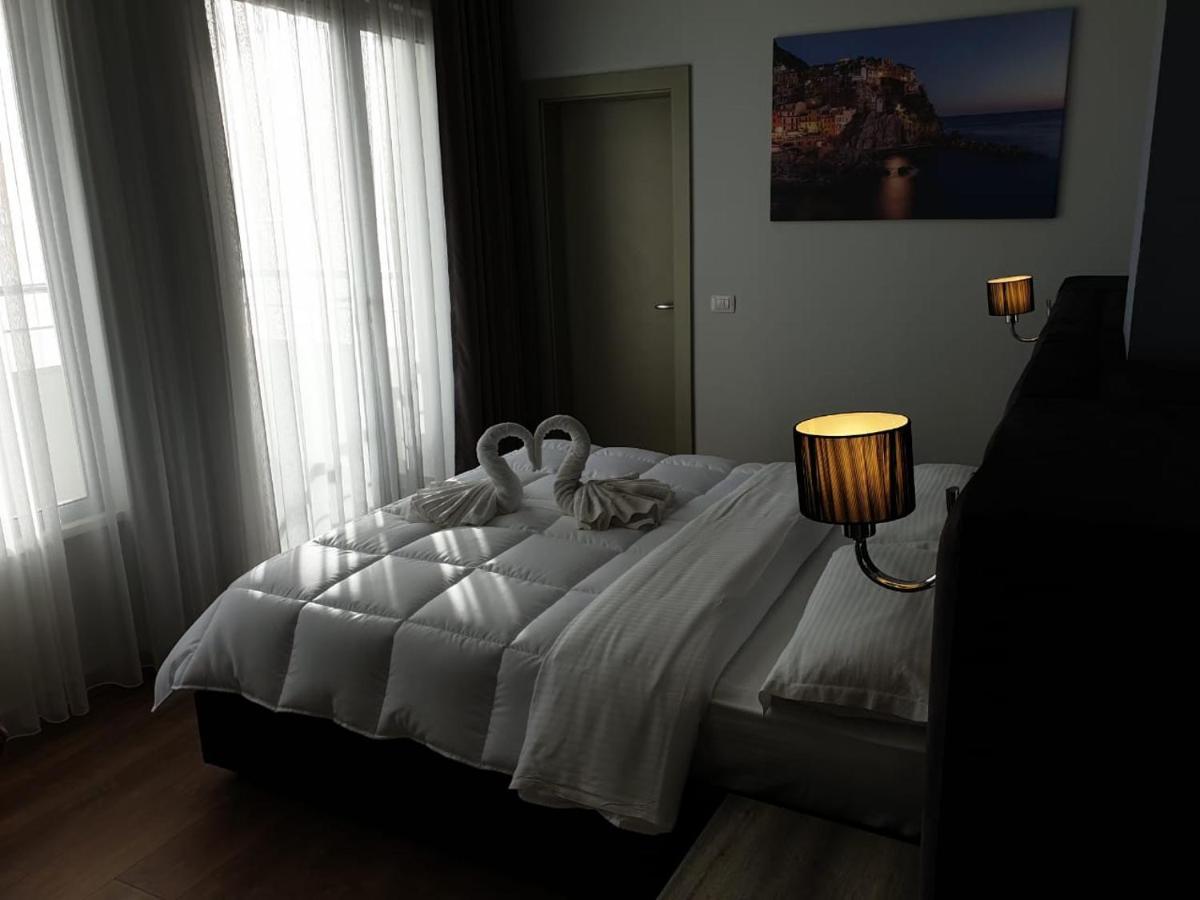 Perandor Beach Durrës Exterior foto