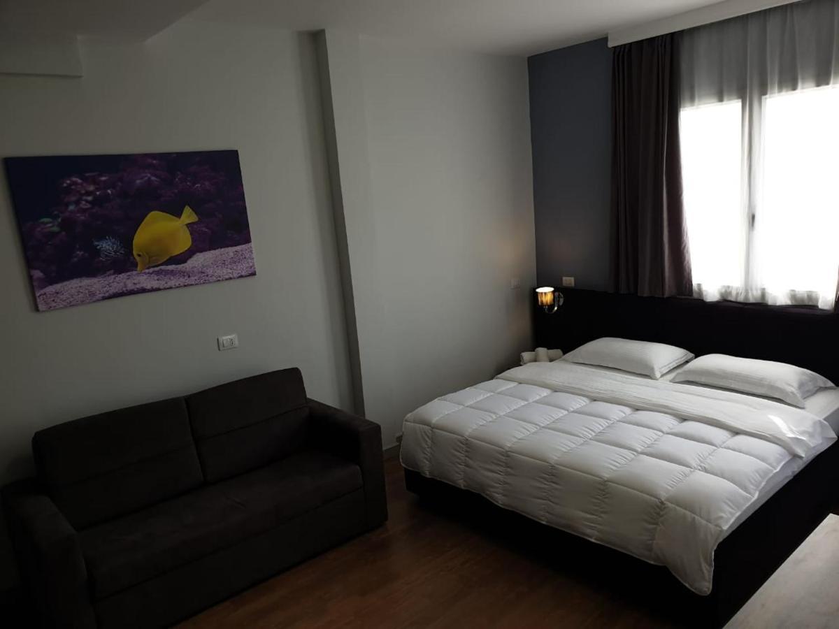 Perandor Beach Durrës Exterior foto