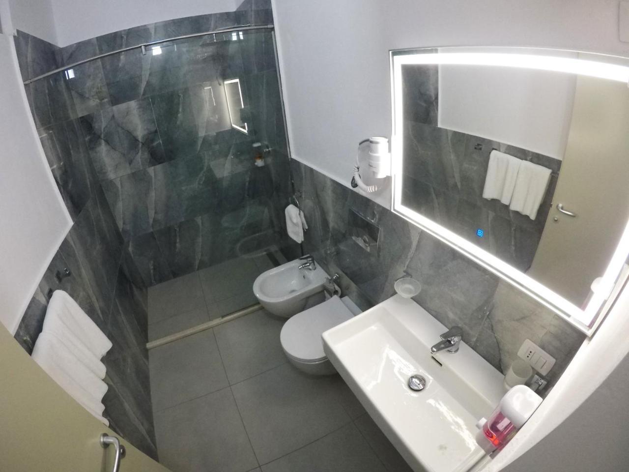 Perandor Beach Durrës Exterior foto