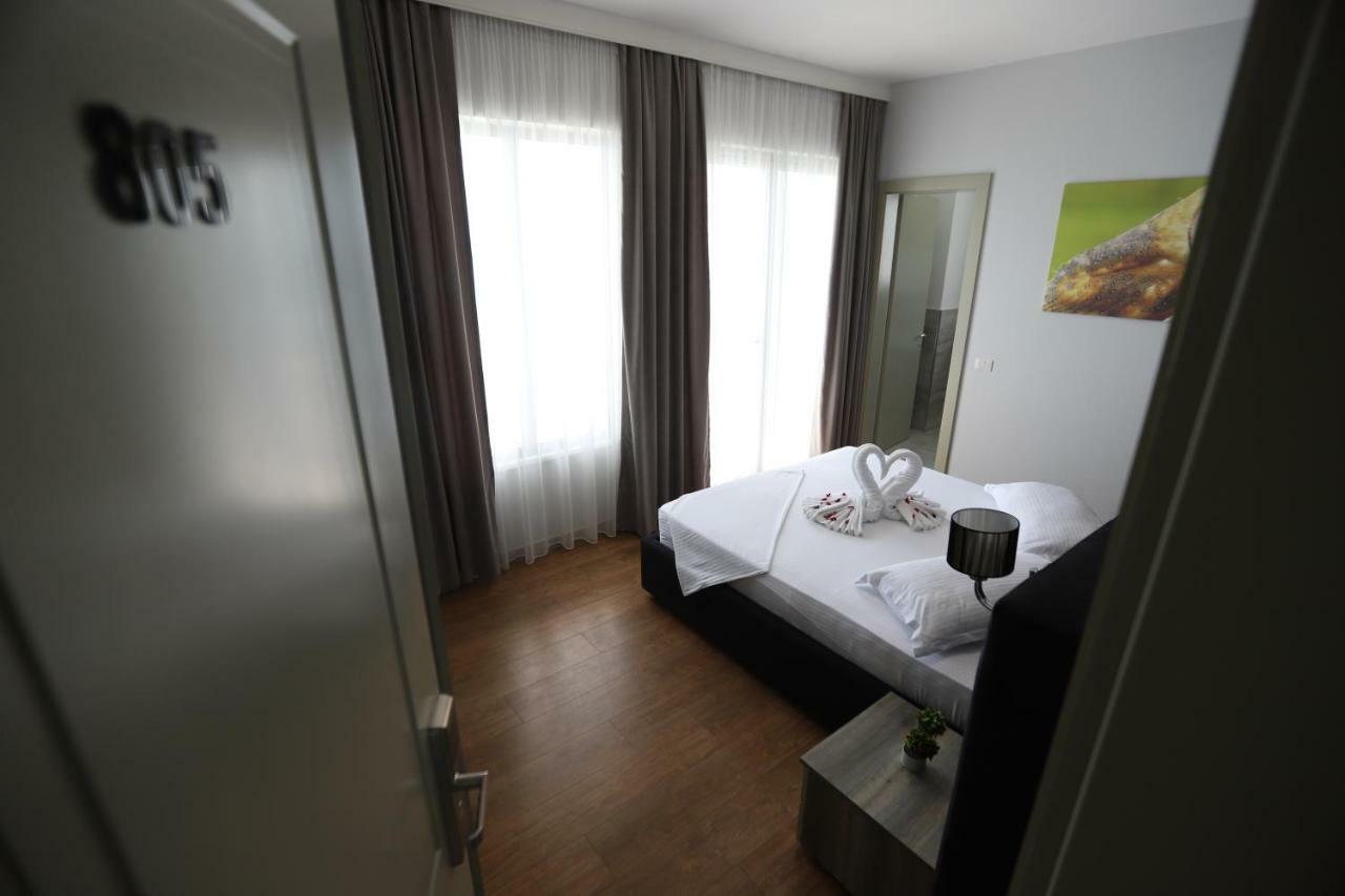 Perandor Beach Durrës Exterior foto